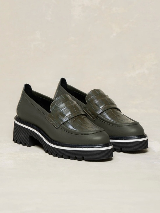 M. Gemi Shoes - NIB M.Gemi Croc-Embossed Olive Green Leather Lug Sole Italian Loafers US11